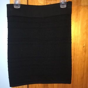 Black fitted skirt size Small